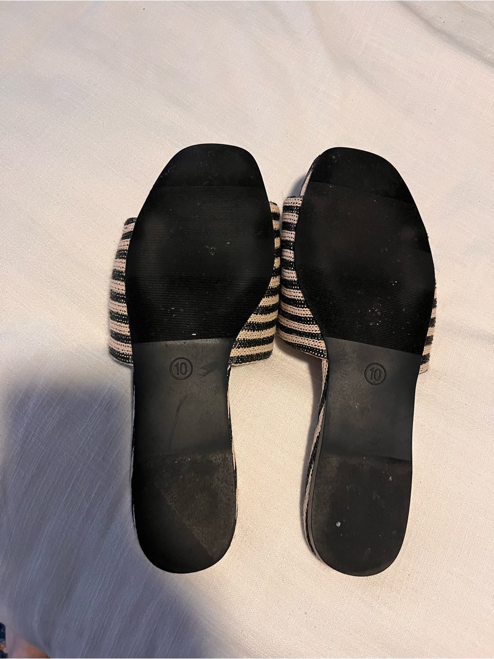 Universal Thread Striped Knot Slide Sandals - Black & Cream - Picture 3 of 3